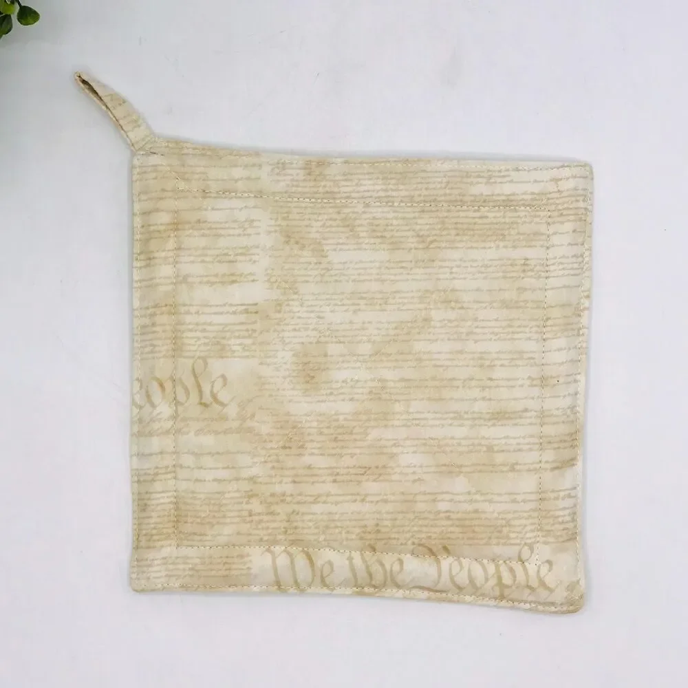 2 Square Potholders, Neutral We The People Patriotic Kitchen 7x7 Inches